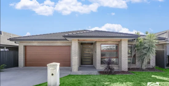 25 Spitzer Street, Gregory Hills, NSW 2557