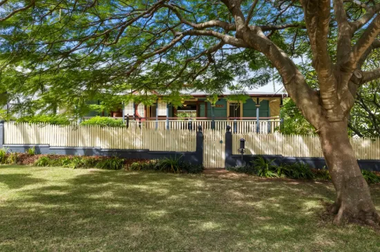 25 Swan Street, Shorncliffe, Qld 4017