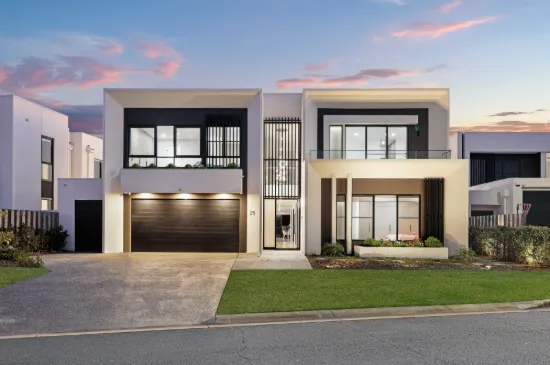 25 The Boulevarde, Benowa, Qld 4217
