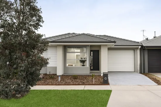 25 Titchfield Road, Donnybrook, Vic 3064