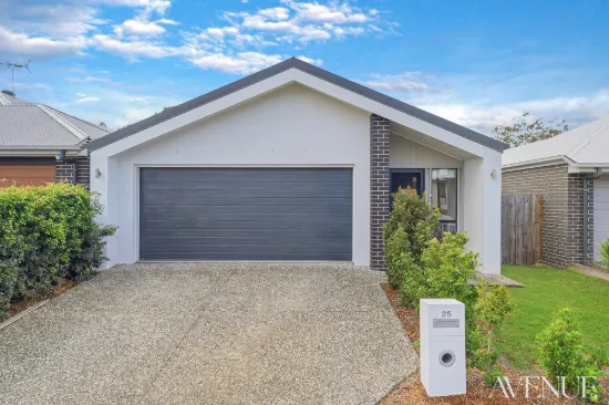 25 Wendouree Street, Hillcrest, Qld 4118