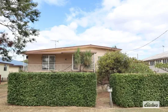 25 William Street, Forest Hill, Qld 4342