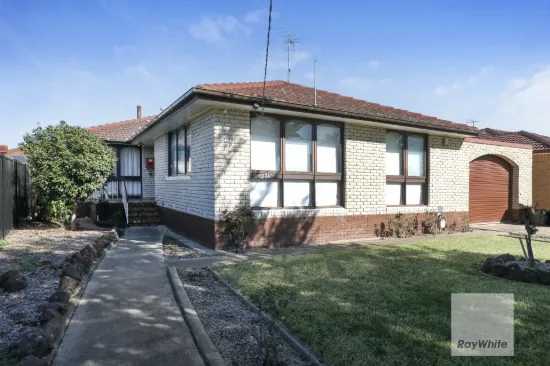 251 Carrick Drive, Gladstone Park, Vic 3043