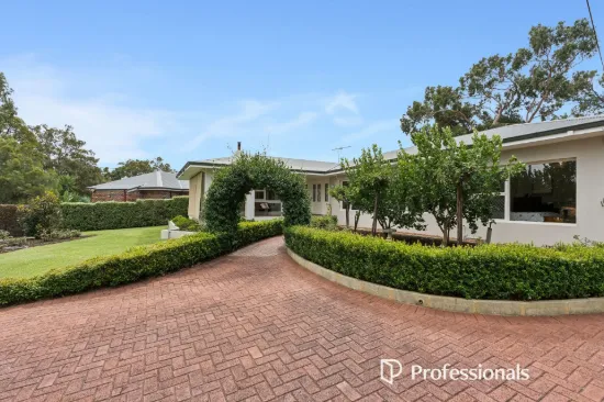 252 Grove Road, Lesmurdie, WA 6076