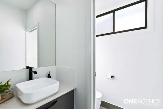 254 Esplanade, Pialba, Qld 4655-Image