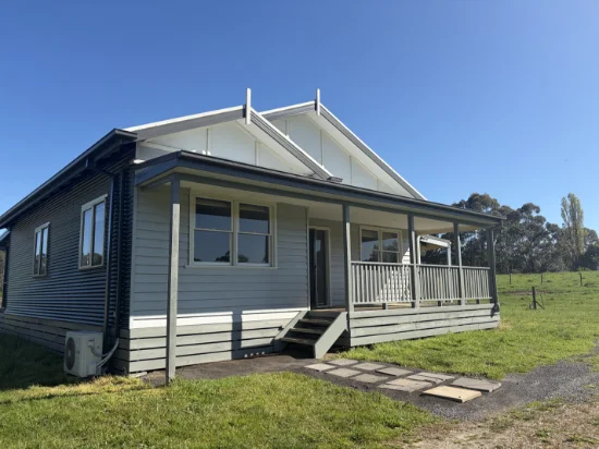 255 Beaconsfield Emerald Road, Beaconsfield, Vic 3807