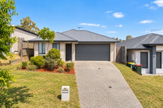 255 Tallagandra Road, Holmview, Qld 4207