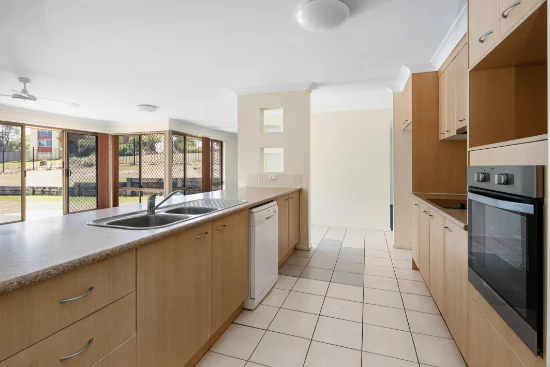 256 Trouts Road, McDowall, Qld 4053