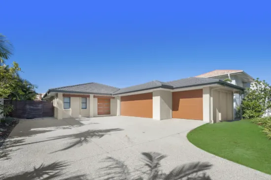 2570 Cressbrook Drive, Hope Island, Qld 4212