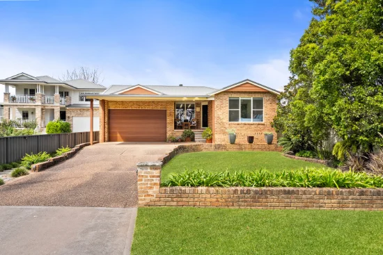 258 Geoffrey Rd, Chittaway Point, NSW 2261