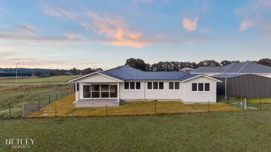 25b Nicholson Circuit, Crookwell, NSW 2583