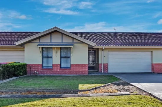 26/12 Denton Park Drive, Rutherford, NSW 2320