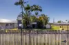26-28 Beaconsfield Road, Beaconsfield, Qld 4740-Image