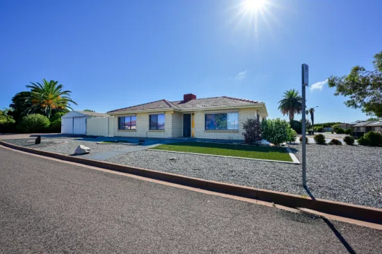 26 Abraham Drive, Whyalla Stuart, SA 5608