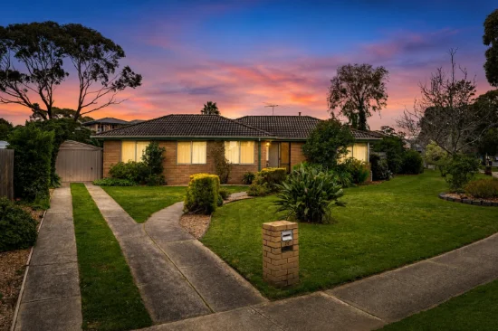 26 Ambleside Crescent, Berwick, Vic 3806 - For Rent