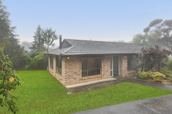 26 Bass Road, Wentworth Falls, NSW 2782