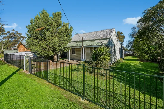 26 Bellevue St, Temora, NSW 2666