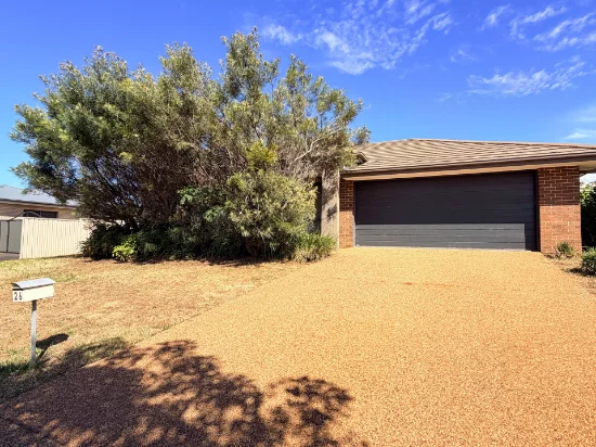 26 Blaxland Street, Parkes NSW 2870-Image