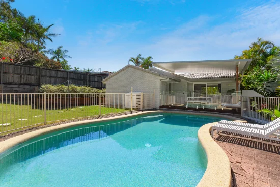 26 Cambridge Court, Carrara, Qld 4211 - For Sale