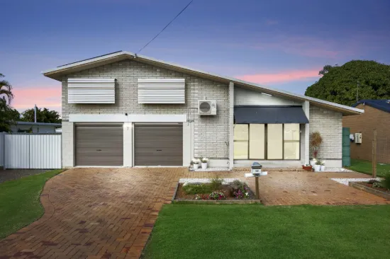 26 Caringa Street, Urangan, Qld 4655