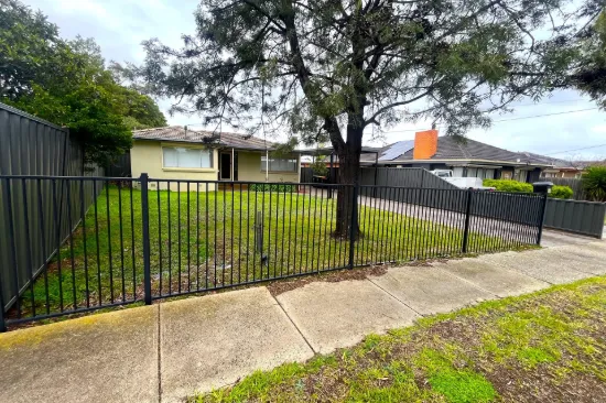 26 Curlew Close, Melton, Vic 3337