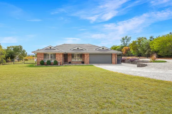 26 Daintree Circuit, Tamworth, NSW 2340