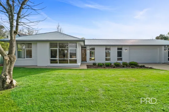 26 Dalkeith Avenue, Lake Albert, NSW 2650