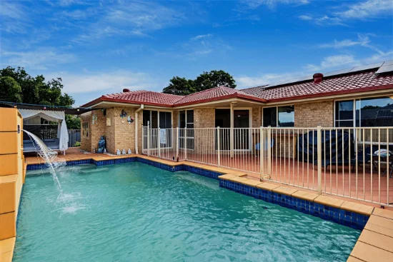 26 Daydream Street, Redland Bay, Qld 4165