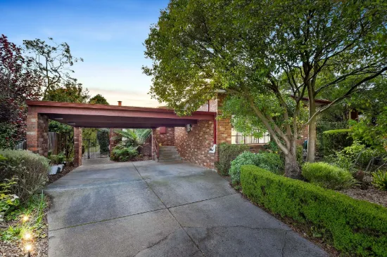26 Donbirn Way, Vermont South, Vic 3133