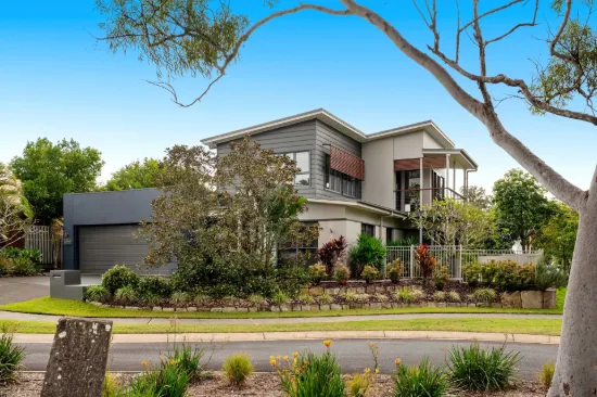 26 Grevillea Street, Sinnamon Park, Qld 4073