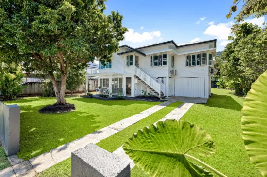26 Hall Street, Edge Hill, Qld 4870