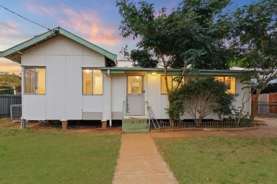 26 Hilary Street, The Gap, Qld 4825
