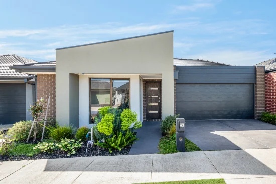 26 Holley Crescent, Armstrong Creek, Vic 3217 - For Sale