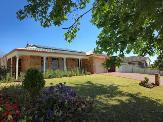 26 Jull Drive, Centenary Heights, Qld 4350