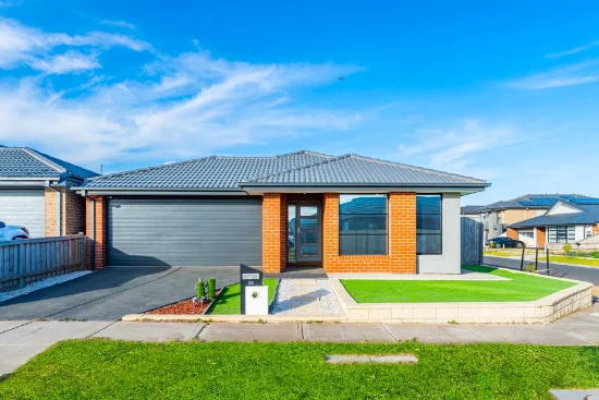26 Kilcunda Drive, Truganina, Vic 3029 - For Rent