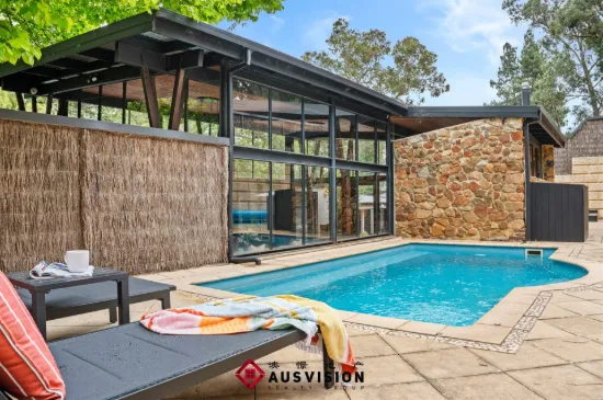 26 Marri Crescent, Lesmurdie, WA 6076