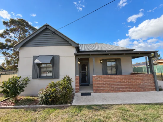 26 Mccrossin Street, Uralla, NSW 2358