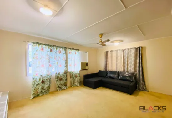 26 Middle Crescent, Dysart, Qld 4745-Image