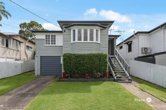 26 Noble Street, Camp Hill, Qld 4152