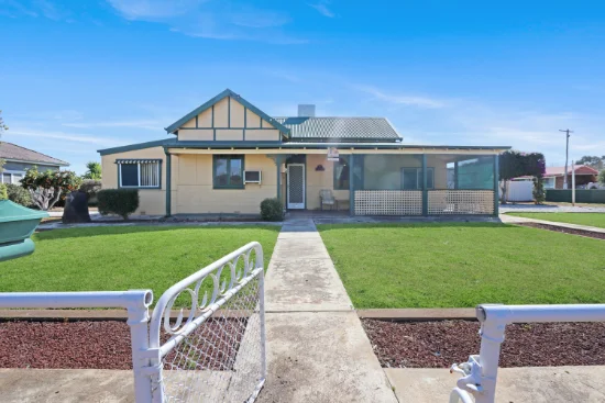 26 Operator Street, West Wyalong, NSW 2671 - For Sale