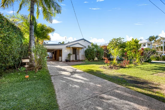 26 Palm Avenue, Coolum Beach, Qld 4573