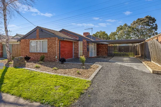 26 Raisell Rd, Cranbourne West, Vic 3977