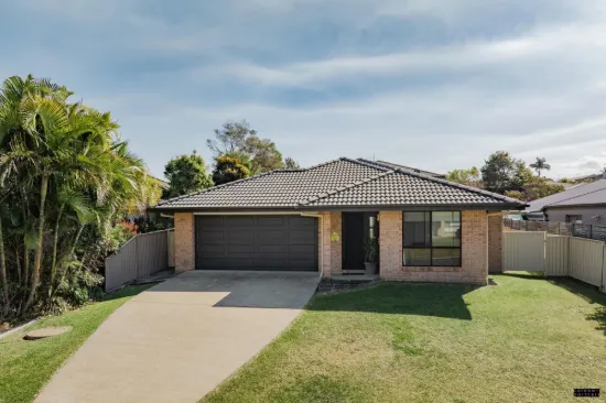 26 Saltwater Crescent, Corindi Beach, NSW 2456