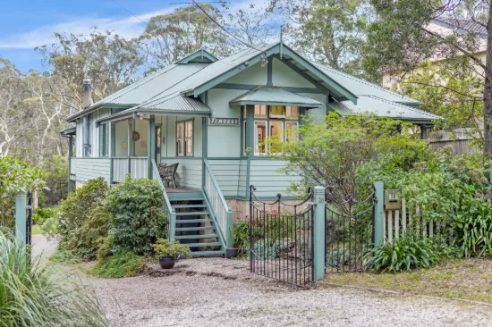 26 Third Street, Blackheath, NSW 2785