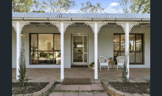26 Whiteside Road, Whiteside, Qld 4503