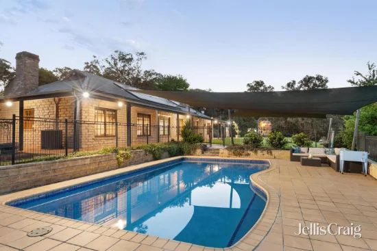 260 Flat Rock Road, Hurstbridge, Vic 3099