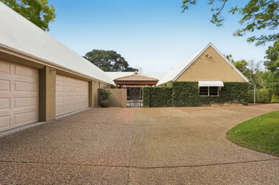 261 Moons Lane Street, Brookfield QLD 4069-Image