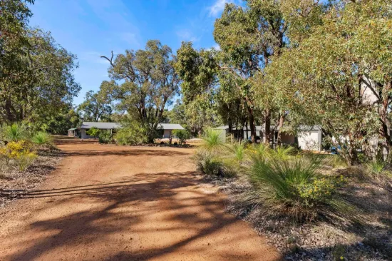 265 Rosewood Drive, Chittering, WA 6084