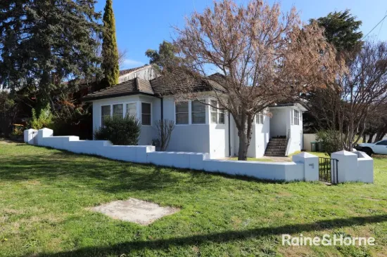 269 Bentinck Street, Bathurst, NSW 2795