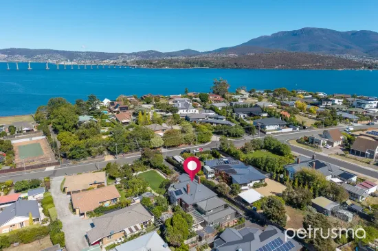 26A Talune Street, Lindisfarne, Tas 7015